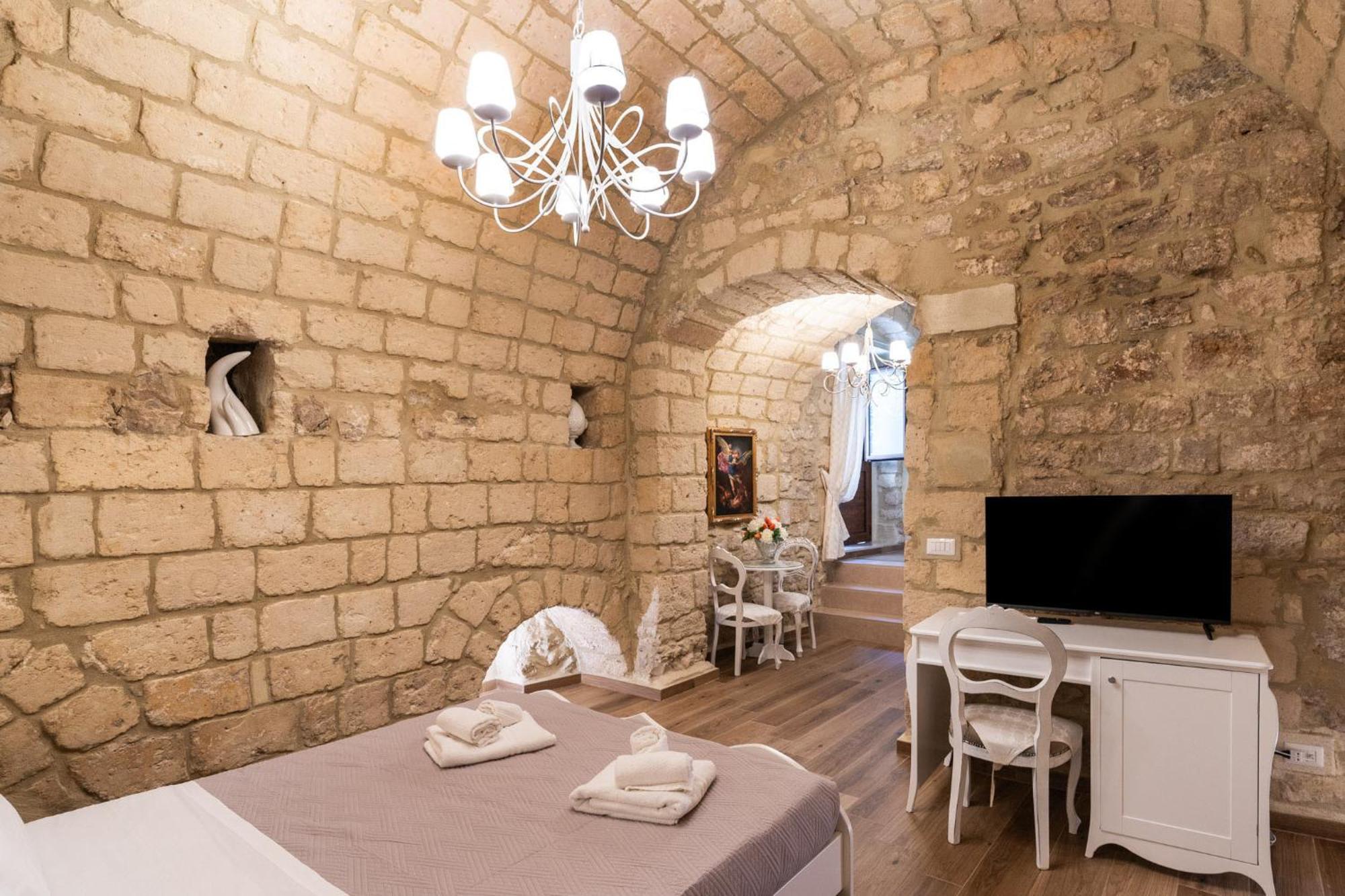Saint Michel Room By Wonderful Italy Бари Экстерьер фото